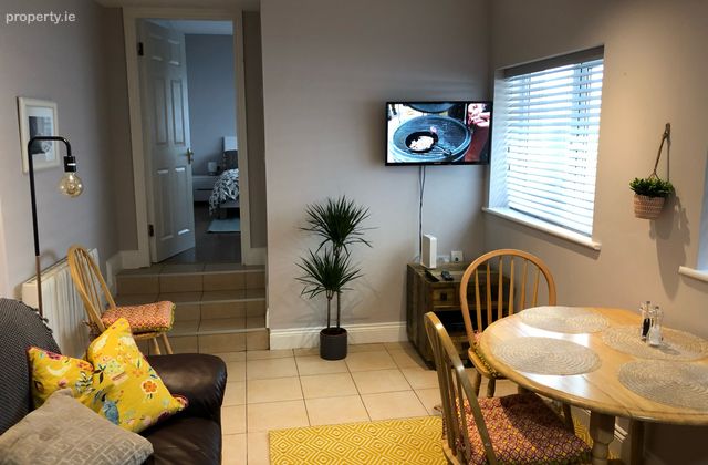8 St Bridgits Terrace, Bohermore, Co. Galway - Click to view photos