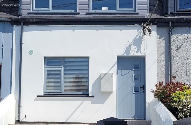 Glenauling, 6 Glen View Terrace, Ballyhooly Road, Dillons Cross, Co. Cork - Click to view photos