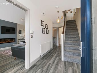 14 Manor Grove, Roxborough Manor, Mulgannon, Co. Wexford - Image 2