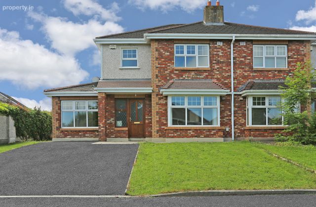 27 Clover Hill, Dooradoyle, Limerick, Dooradoyle, Co. Limerick - Click to view photos