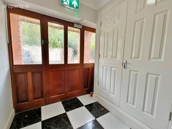 Apartment 4, Broomfield Hall, Shankill, Dublin 18 - Image 4