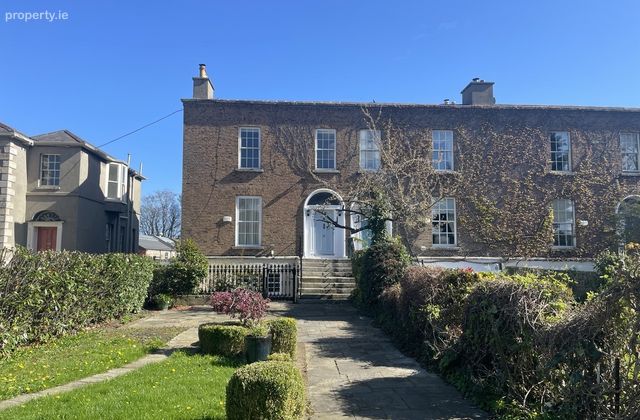 Vergemount Hall, Clonskeagh, Dublin 6, Clonskeagh, Dublin 14 - Click to view photos