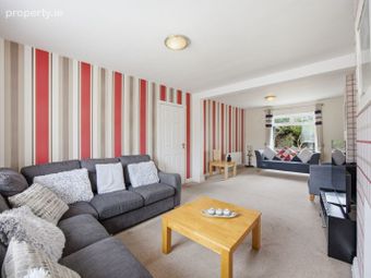 8 Dromlee Crescent, Dublin 9, Beaumont, Dublin 9 - Image 4