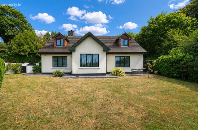 Melwood, Sweeney's Hill, Rathpeacon, Blarney, Co. Cork, Blarney, Co. Cork - Click to view photos