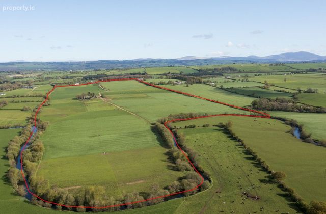 Carrigeen, Conna, Co. Cork - Click to view photos