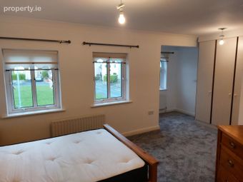 4 Bar Na Carraige, Fort Lorenzo, Galway, Salthill, Co. Galway - Image 4