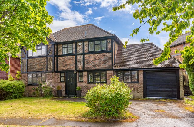 60 Carysfort Downs, Blackrock, Co Dublin, Blackrock, Co. Dublin - Click to view photos