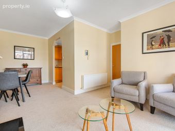 159 The Oval, Tullyvale, Dublin 18, Dublin 18 - Image 4