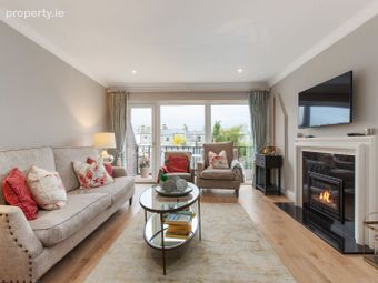 Apartment 19, Raglan Hall, Ballsbridge, Dublin 4 - Image 2