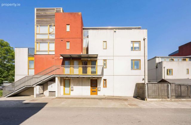 86 Cedarbrook Avenue, Cherry Orchard, Dublin 10, Cherry Orchard, Dublin 10 - Click to view photos