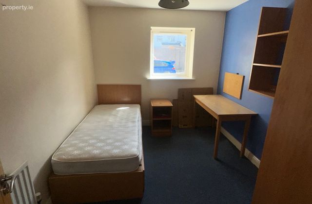 Apartment 7, Room B, Schoolhouse Court, Santry, Dublin 9 - Click to view photos