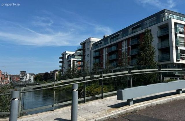 Lancaster Gate, Western Road, Cork City Centre, Co. Cork - Click to view photos