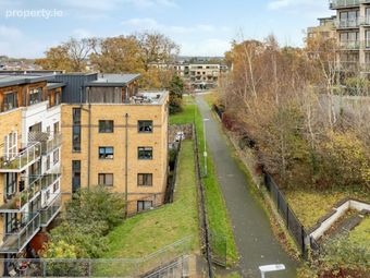 Apartment 41, The Belfry, Belarmine Copse, Stepaside, Dublin 18 - Image 5