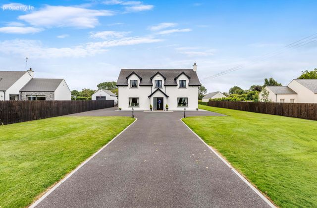Bective, Kilmessan, Co Meath, Bective, Co. Meath - Click to view photos