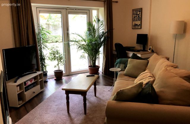 Erris Square, Blanchardstown, Dublin 15 - Click to view photos