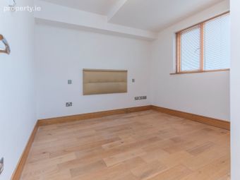 Apartment 9, Crescent Villas, Taylor's Hill, Co. Galway - Image 5