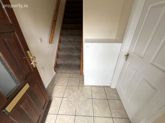 47 The Maples, Ballyhaunis, Co. Mayo - Image 2