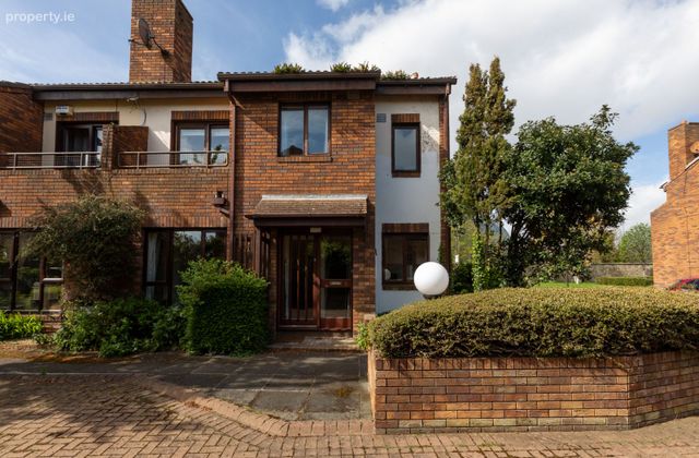 6 Lansdowne Village, Dublin 4, Sandymount, Dublin 4 - Click to view photos