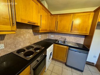 Woodbrook Crescent, Castleknock, Dublin 15, Castleknock, Dublin 15 - Image 3