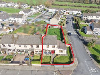 4 Collins Park, Ballyrichard, Carrick-on-Suir, Co. Tipperary