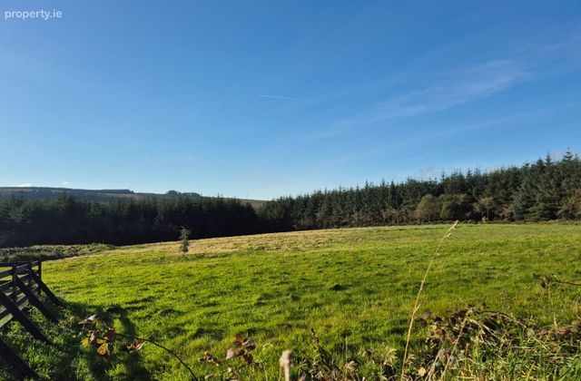 Meenleitrim, Knocknagoshel, Co. Kerry - Click to view photos