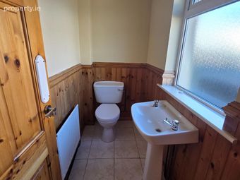 24 Upper Thomas Street, Castlebar, Castlebar, Co. Mayo - Image 3