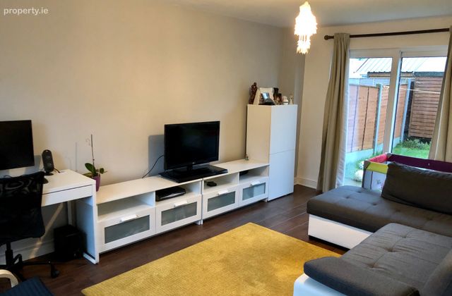 Chapel Farm Mews, Lusk, Co. Dublin - Click to view photos