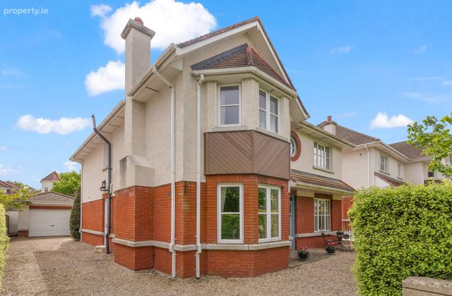 7 Cairnbrook Avenue, Carrickmines, Dublin 18, Carrickmines, Dublin 18 - Click to view photos