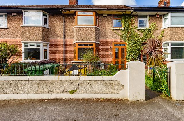 24 Saint Mary's Crescent, Dublin 12, Walkinstown, Dublin 12 - Click to view photos