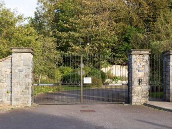 6 Charleston Court, Bailick Road, Midleton, Co. Cork - Image 2