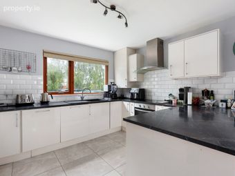 71 Hunters Way, Hunterswood, Ballycullen, Dublin 24, Ballycullen, Dublin 24 - Image 4