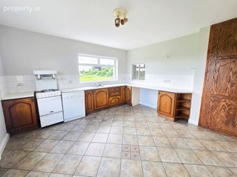 Coad, Kilnaboy, Ennis, Co. Clare, Killinaboy, Co. Clare - Image 4