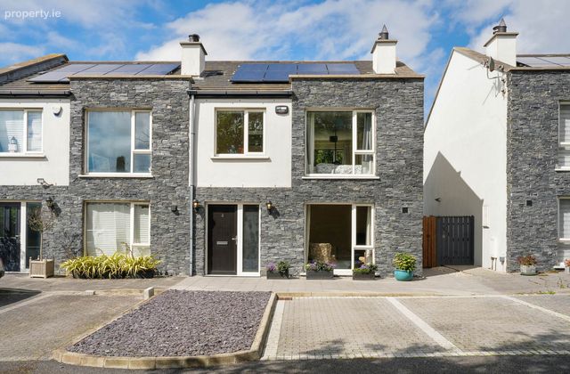 2 Bower Court, Balbriggan, Co. Dublin, Balbriggan, Co. Dublin - Click to view photos