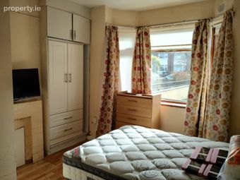 17 Palmerstown Drive, Dublin 20, Palmerstown, Dublin 20 - Image 3