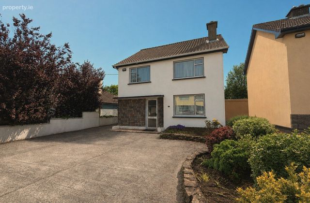 16 Kevin Barry Avenue, Ennis, Co. Clare, Ennis, Co. Clare - Click to view photos