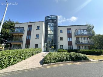Sefton Hall, Kelston, Foxrock, Dublin 18