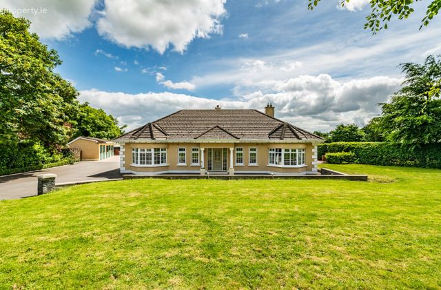 Fox Cover View, Lughill, Monasterevin, Co. Kildare - Click to view photos