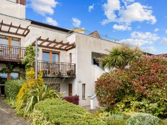 14 Brennanstown Square, Cabinteely, Dublin 18