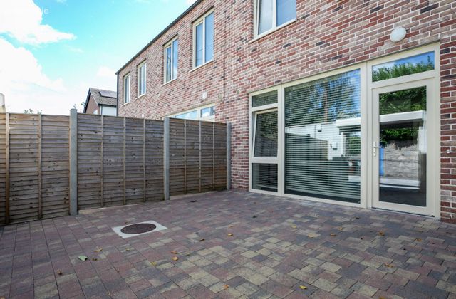 2 Kenilworth Lane East, Rathgar, Dublin 6 - Click to view photos