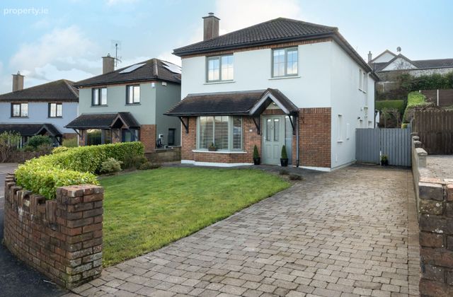 32 Bracken Wood, Monacnappa, Blarney, Co. Cork - Click to view photos