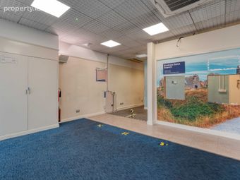 Ulster Bank, James Fintan Lawlor Avenue, Portlaoise, Co. Laois, Portlaoise, Co. Laois - Image 4