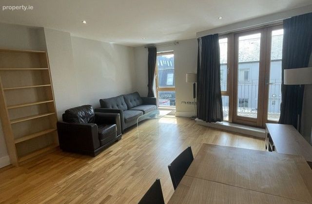 1 Bed Apt, The Green, Strand Street, Malahide, Co. Dublin - Click to view photos