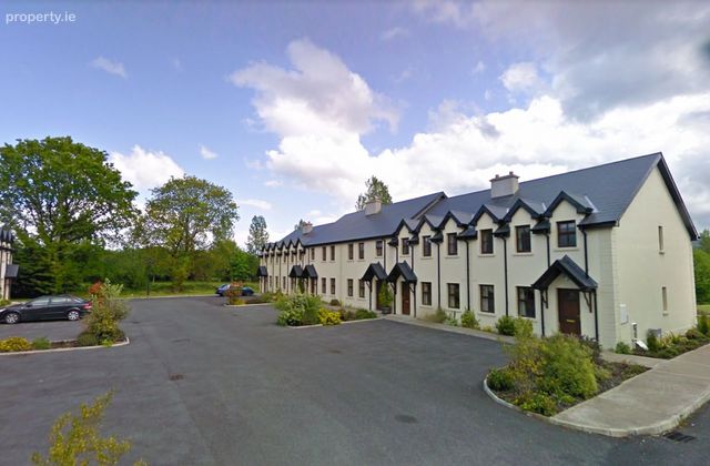 Carrownakilly Quay, Ballycuggaran, Ogonnelloe, Killaloe, Co. Clare - Click to view photos