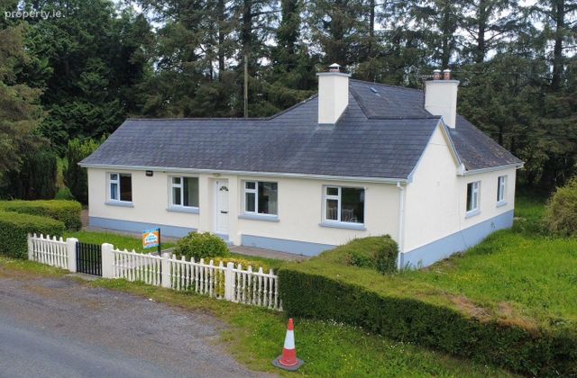 Carrowreagh, Ballinagare, Castlerea, Co. Roscommon - Click to view photos