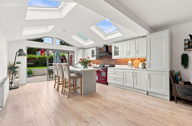 6 Ratoath Estate, On Ratoath Road, Cabra, Dublin 7 - Click to view photos