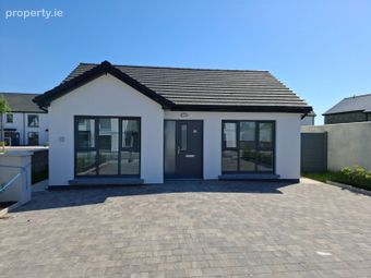2 Bed Bungalow, Warrens Court, Ringaskiddy, Co. Cork