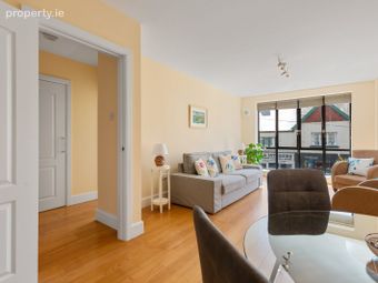 12 Saint Helen's Court, George's Street Lower, Dun Laoghaire, Co Dublin, Dun Laoghaire, Co. Dublin - Image 4