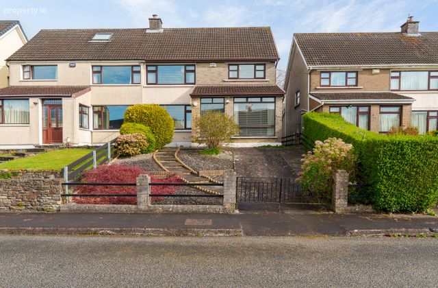 17 The Orchards, Montenotte, Co. Cork - Click to view photos