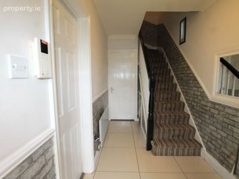 23 Earlsfort Avenue, Lucan, Lucan, Co. Dublin - Image 2
