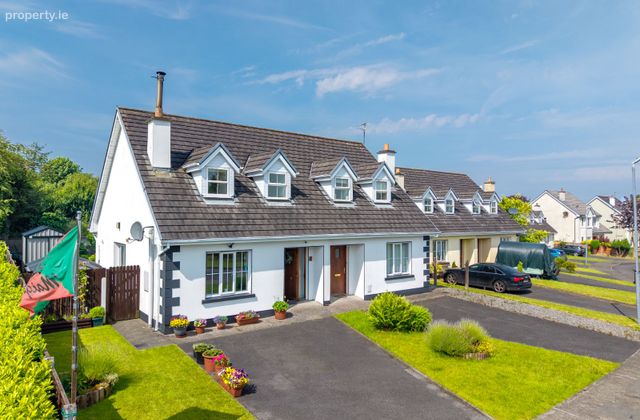 11 Slieve Na Gr&eacute;ine, Foxford, Foxford, Co. Mayo - Click to view photos